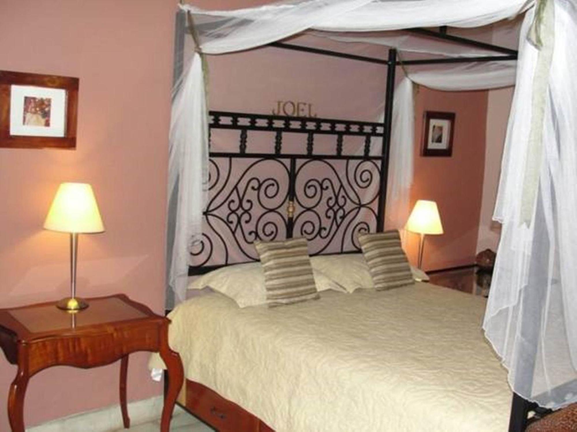 Hotel Casa Cubana Granada Nicaragua Bilik gambar